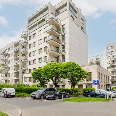 City Apartment With Parking Near Metro Mlociny By Noclegi Renters Warsaw Luaran gambar