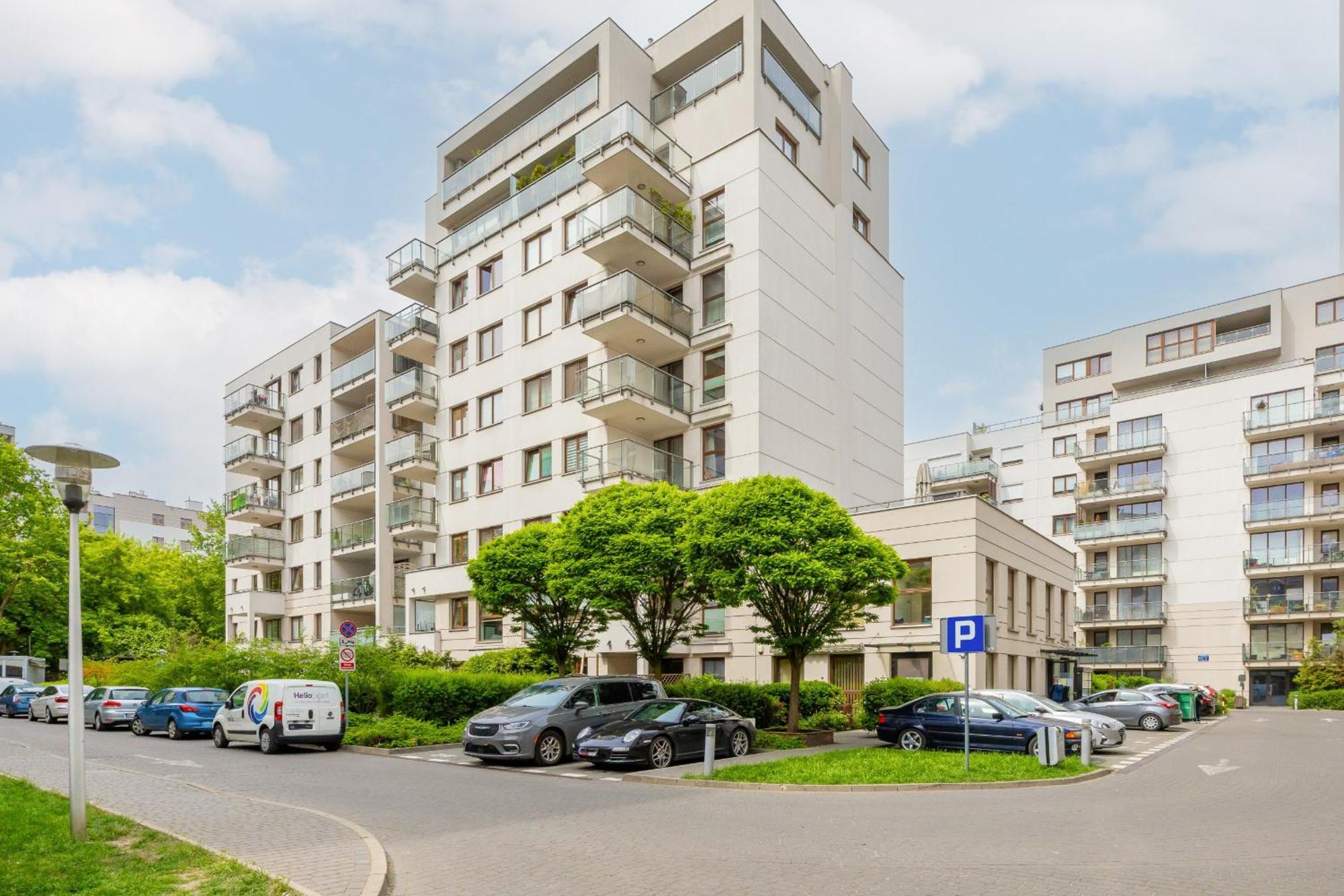 City Apartment With Parking Near Metro Mlociny By Noclegi Renters Warsaw Luaran gambar