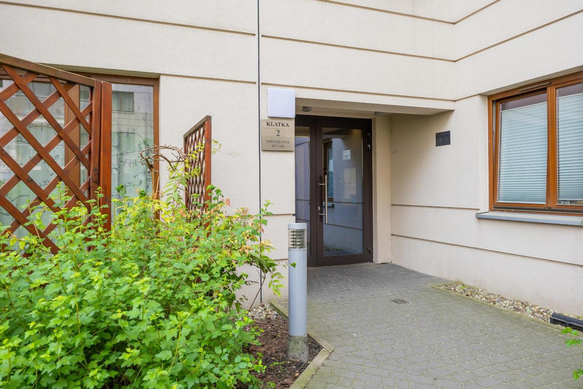 City Apartment With Parking Near Metro Mlociny By Noclegi Renters Warsaw Luaran gambar